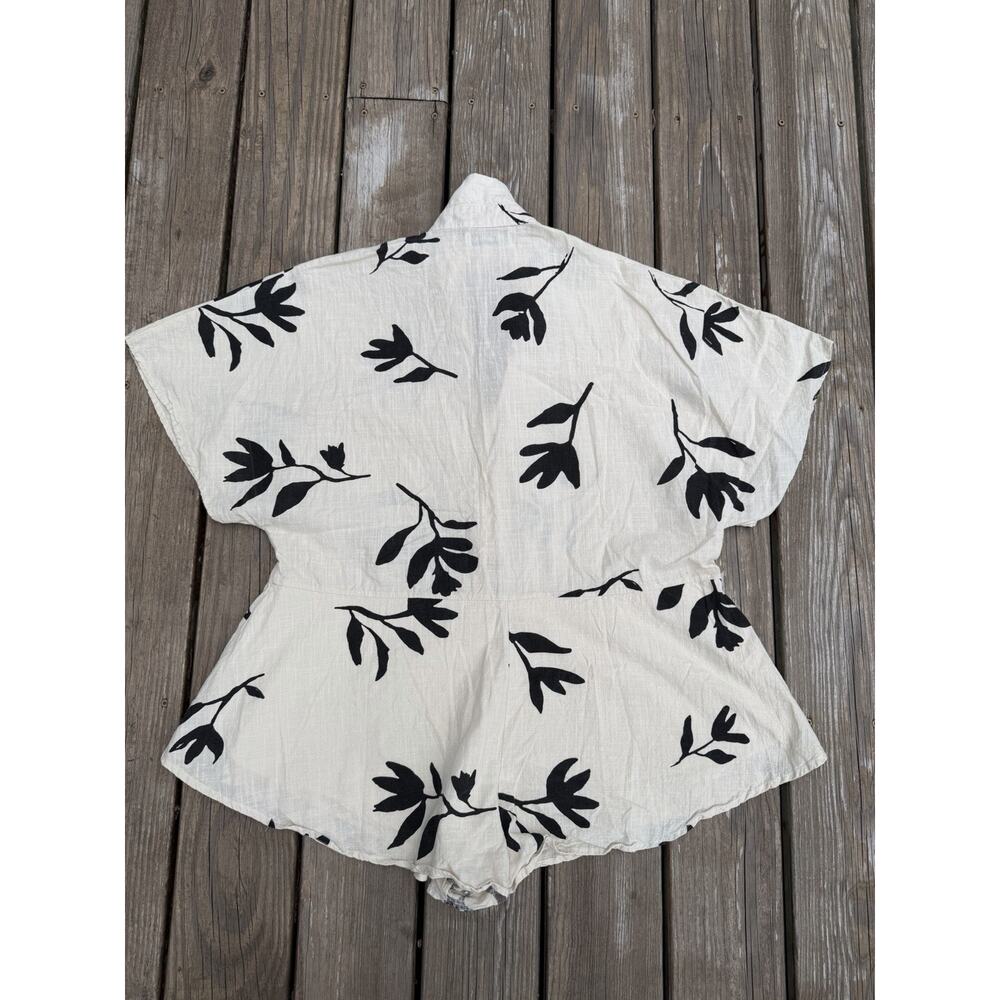 Petal & Pup Sebastian Print Romper Size Large - Picture 4 of 10